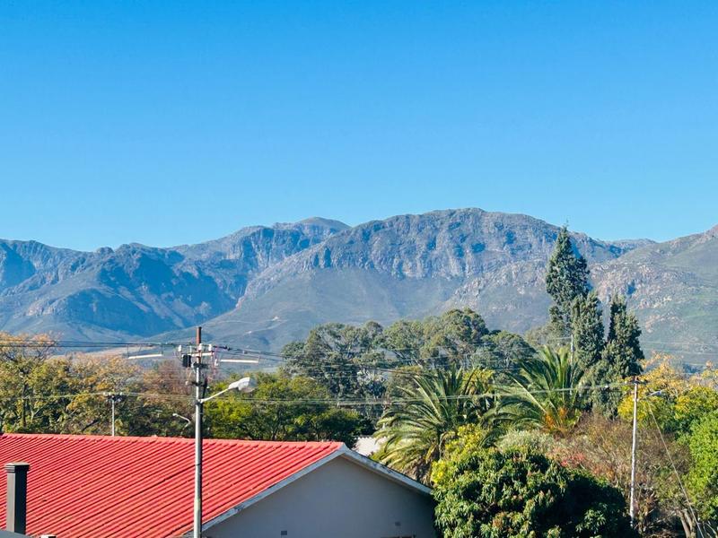 3 Bedroom Property for Sale in De Zoete Inval Western Cape